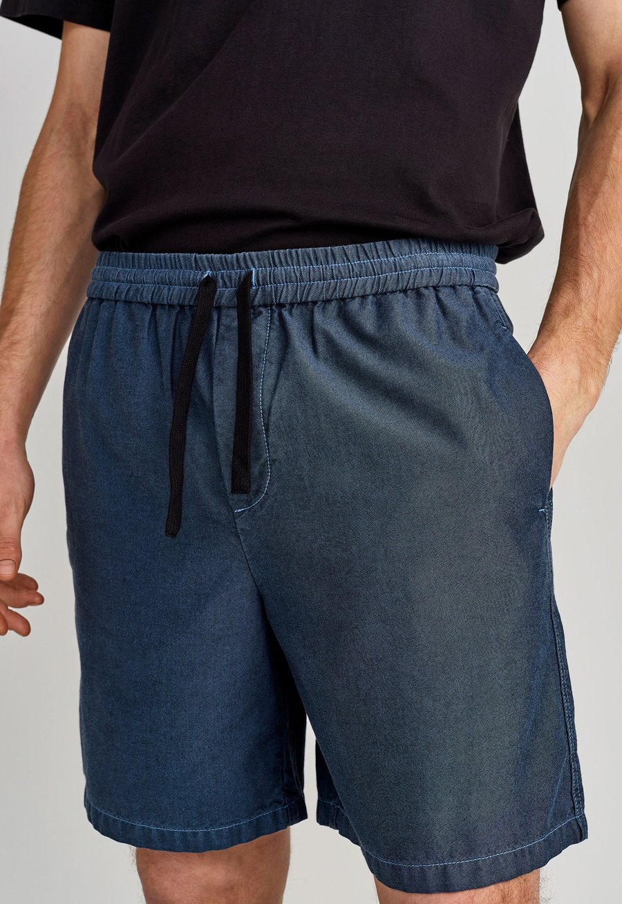 Jac + Jack Amari Short